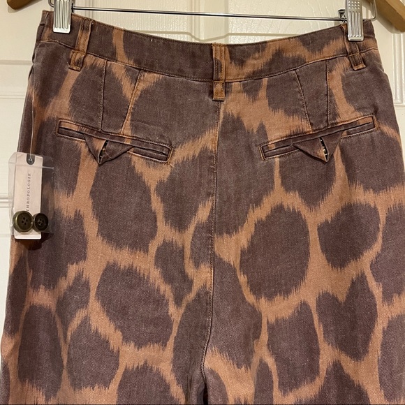Anthropologie Giraffe Print Joggers - Picture 11 of 15
